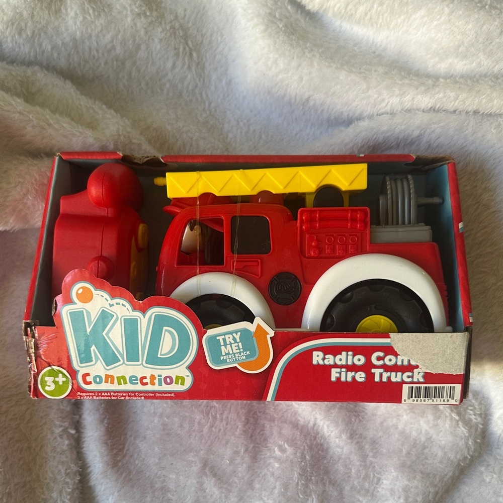 Kid Connection Red Radio Control Fire Truck